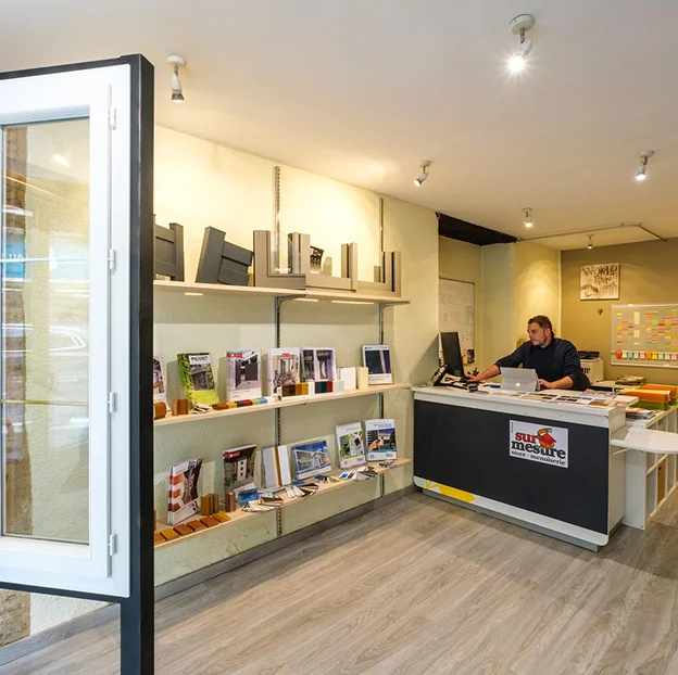 magasin de menuiseries à La Châtre près d'Argenton-sur-Creuse en Indre 36