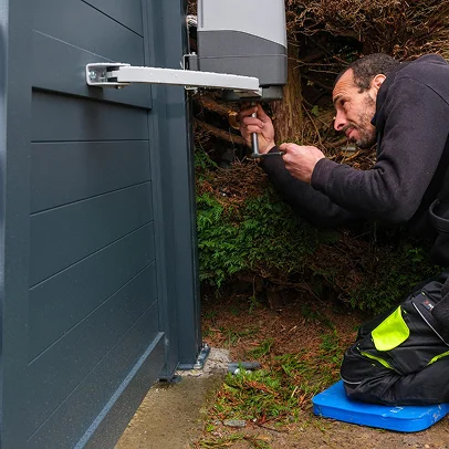 pose de portails motorisé battant à La Châtre près d'Argenton-sur-Creuse en Indre 36